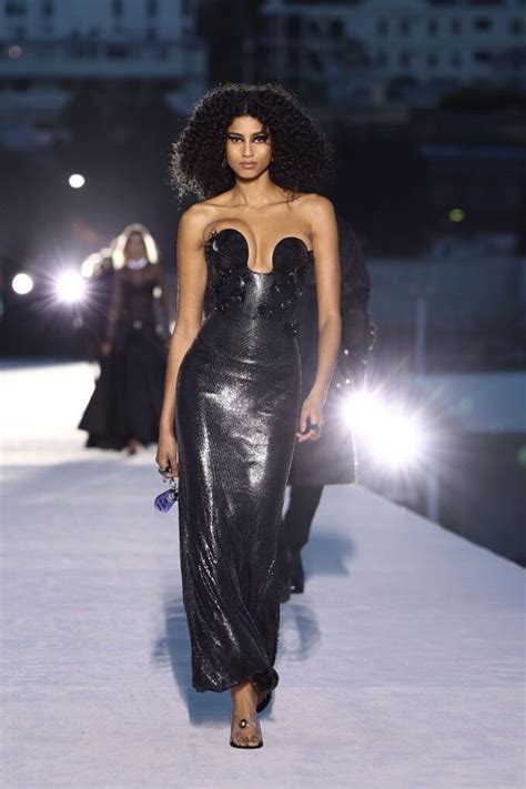 imaan hammam versace|Imaan Hammam .